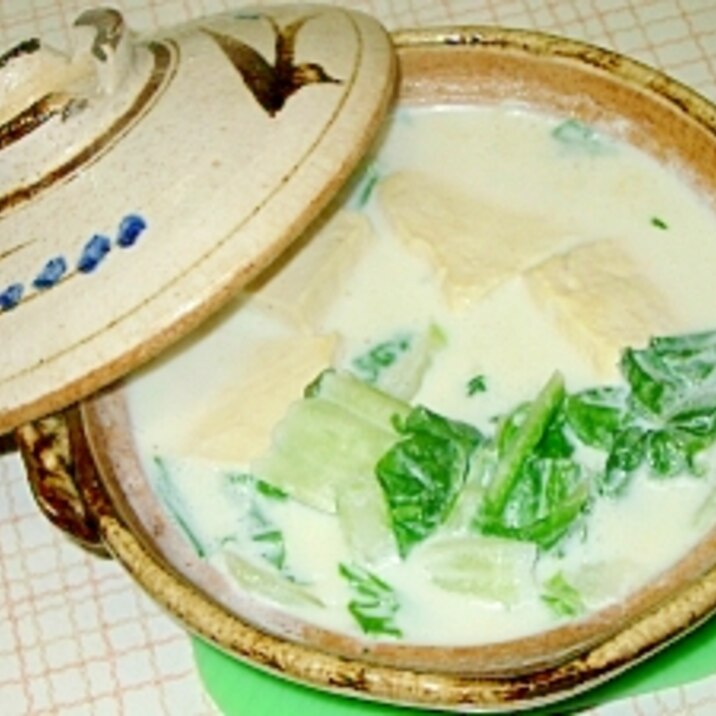 白菜と豆腐の無脂肪ミルク鍋